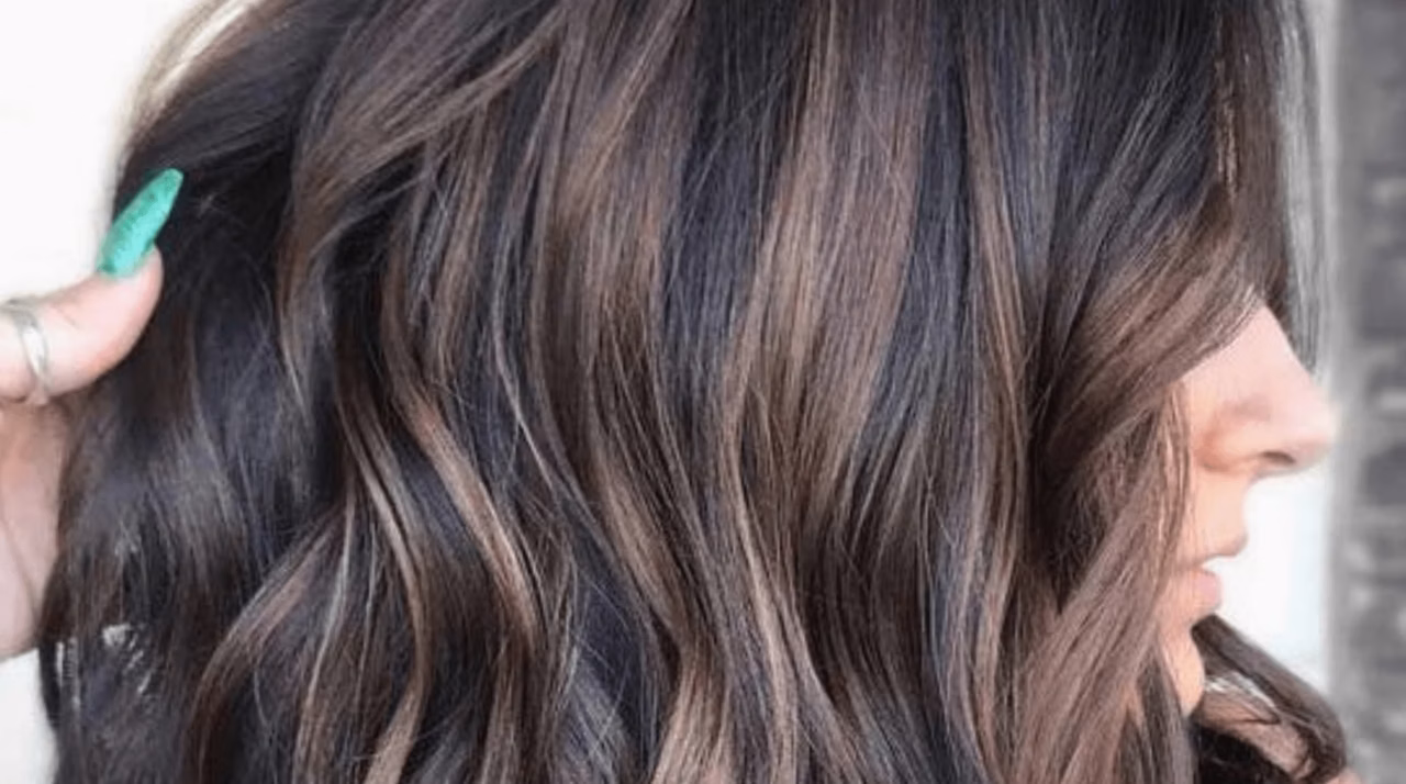 Tendances cheveux 2025 : coupes et colorations qui s&rsquo;imposent